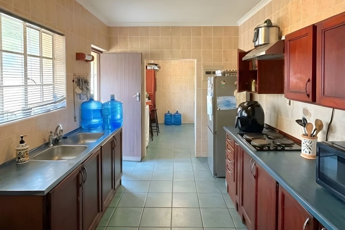 House Sold In Port Elizabeth - Photo 4