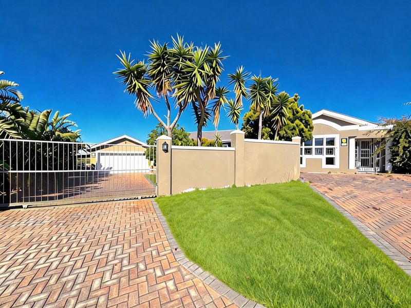 House For Sale In Port Elizabeth - Photo 1