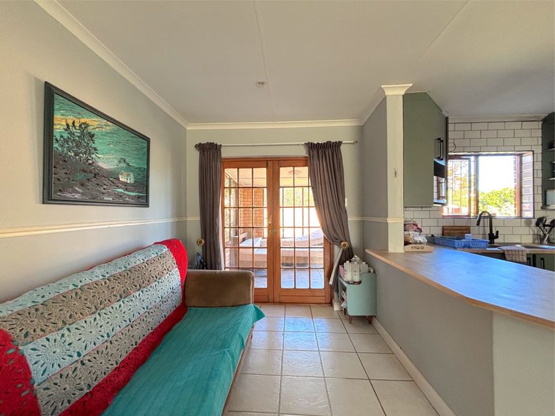 Townhouse For Sale In Port Elizabeth - Photo 7