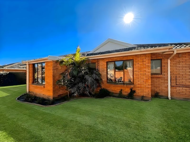 Townhouse For Sale In Port Elizabeth - Photo 1
