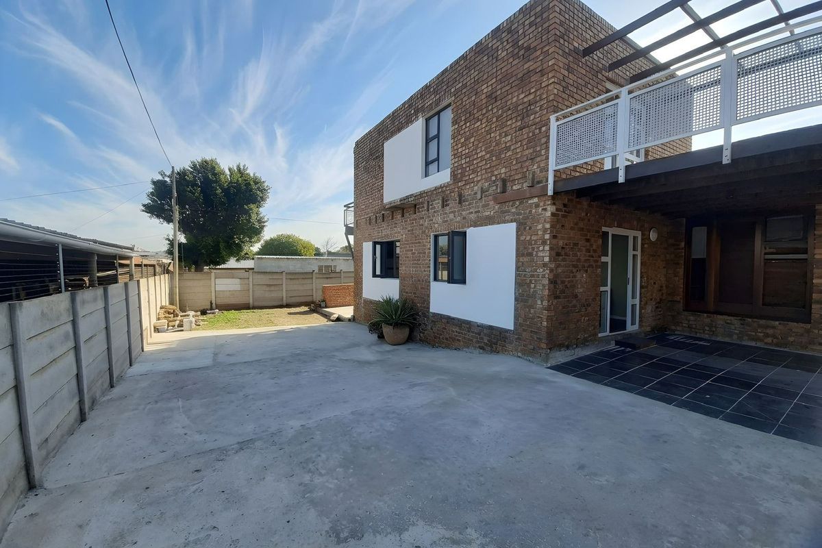 House Rental Monthly In Port Elizabeth - Photo 2