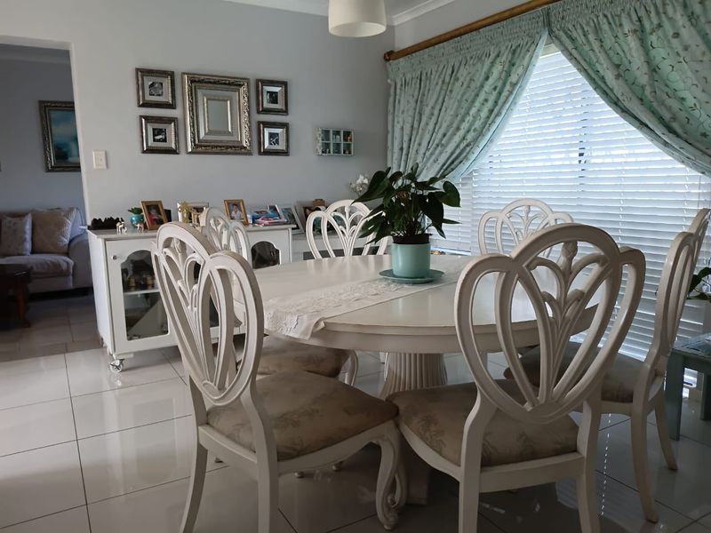 Townhouse For Sale In Port Elizabeth - Photo 7