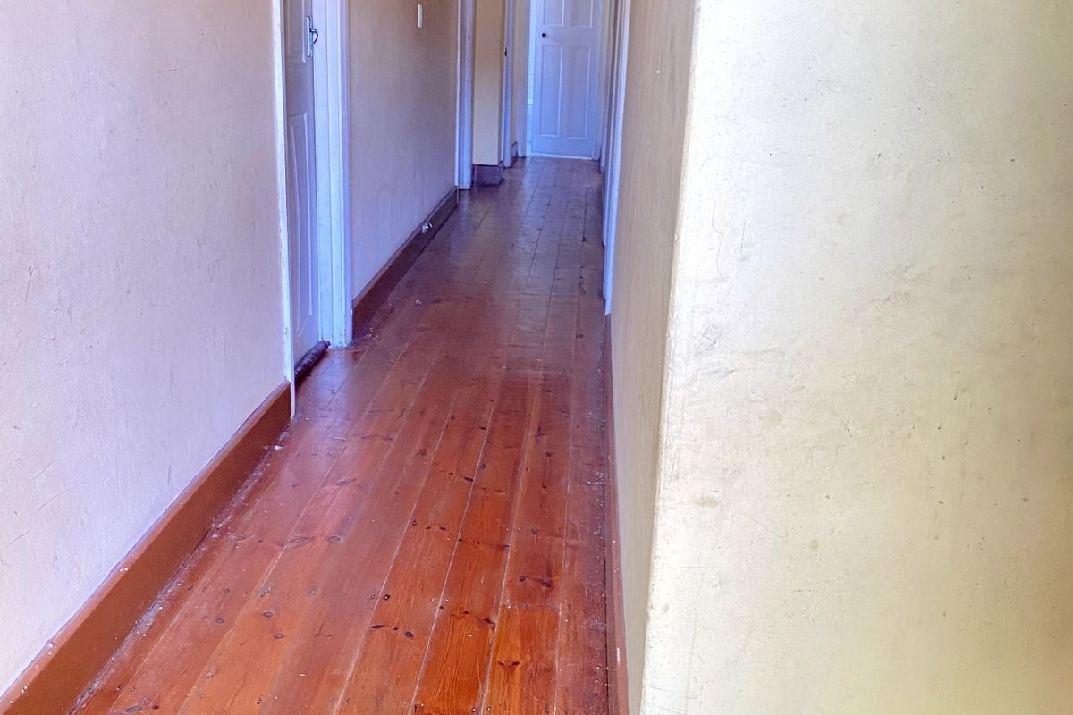 House For Sale In East London - Photo 4
