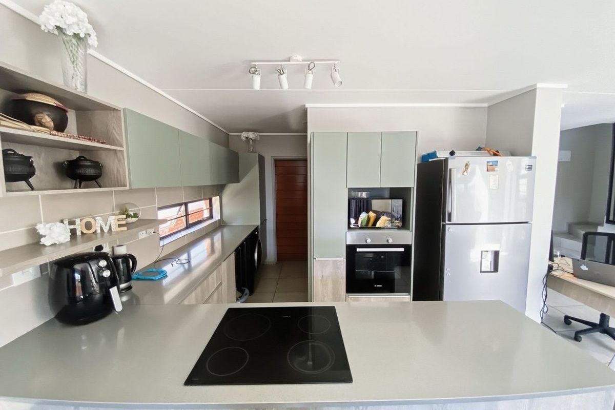 House For Sale In Centurion - Photo 2