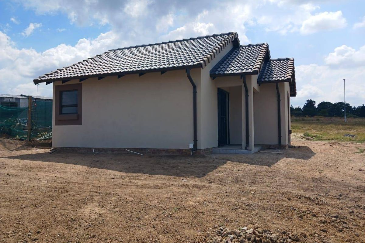 House For Sale In Boksburg - Photo 3