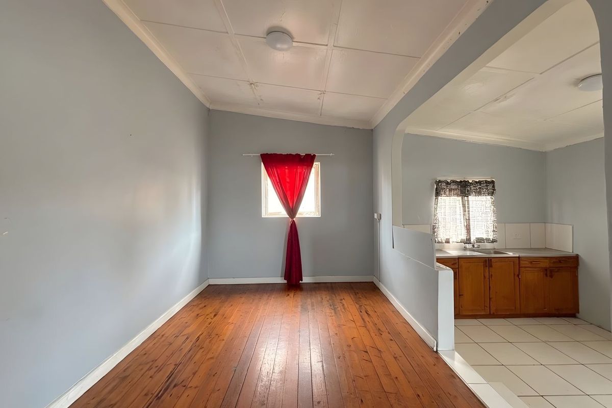Apartment For Sale In Port Elizabeth - Photo 4