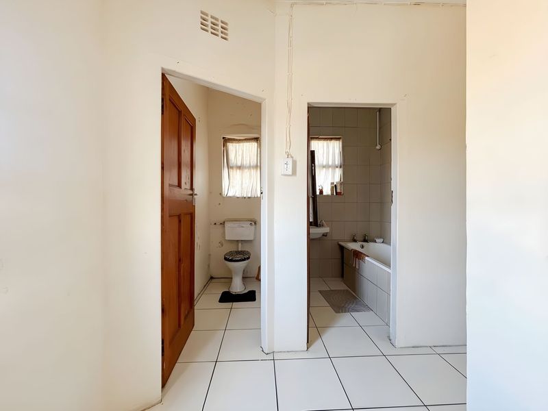 Apartment For Sale In Port Elizabeth - Photo 9