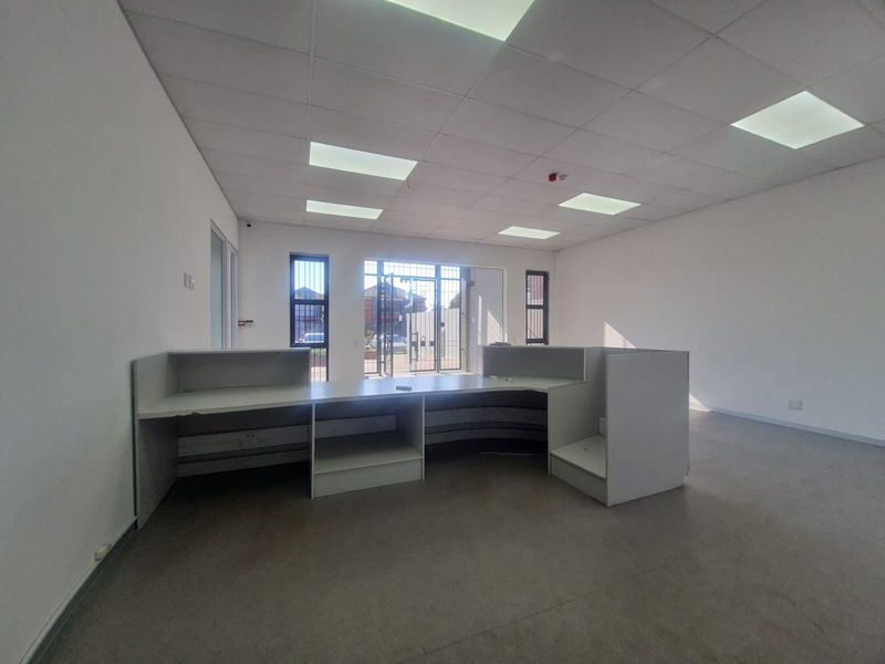 Commercial Rental Monthly In Port Elizabeth - Photo 7