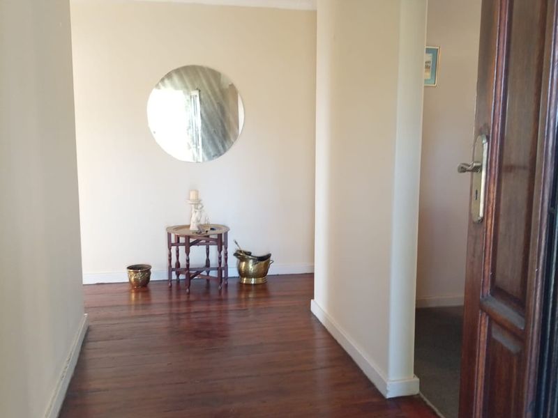 House For Sale In East London - Photo 6