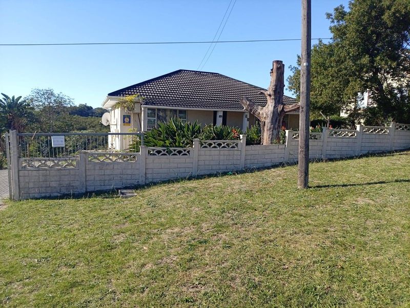 House For Sale In East London - Photo 2