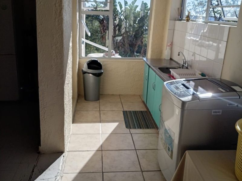 House For Sale In East London - Photo 5