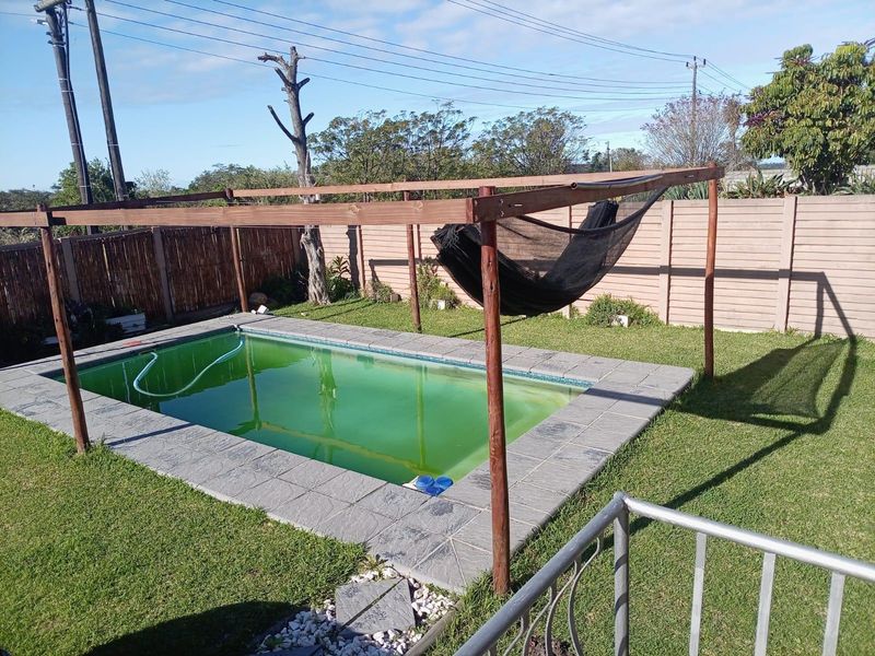 House For Sale In East London - Photo 3