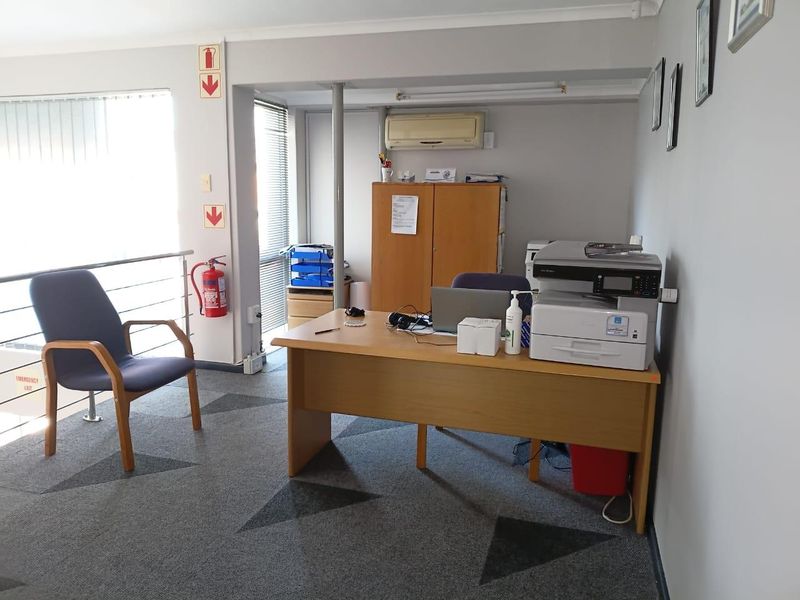 Commercial Rental Monthly In Port Elizabeth - Photo 4