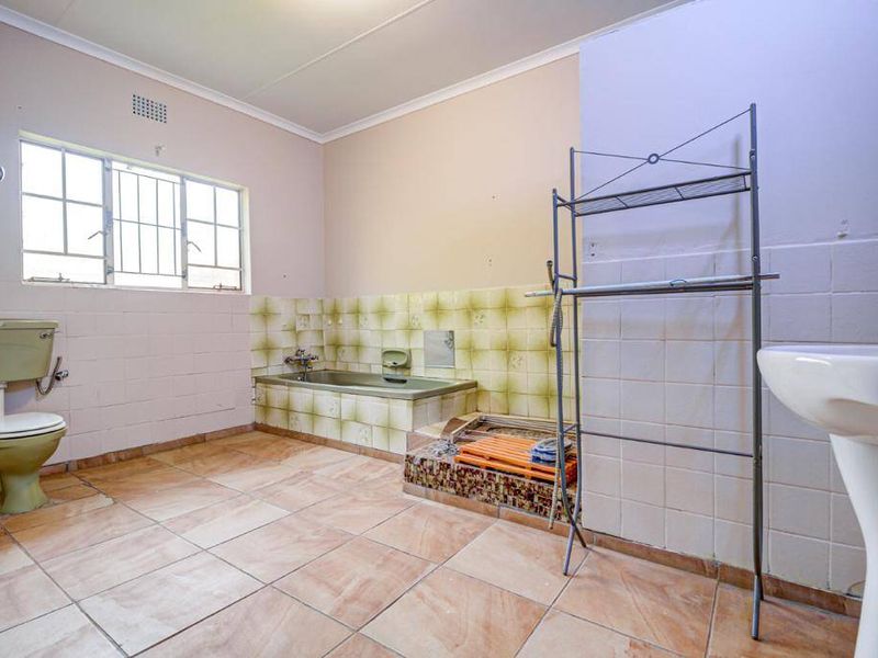 Farm For Sale In Benoni - Photo 7