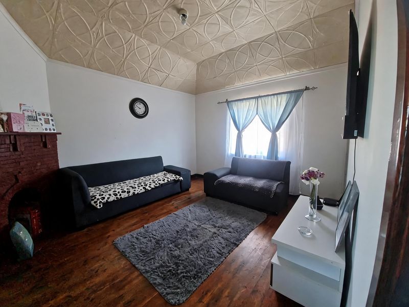 House For Sale In Port Elizabeth - Photo 5