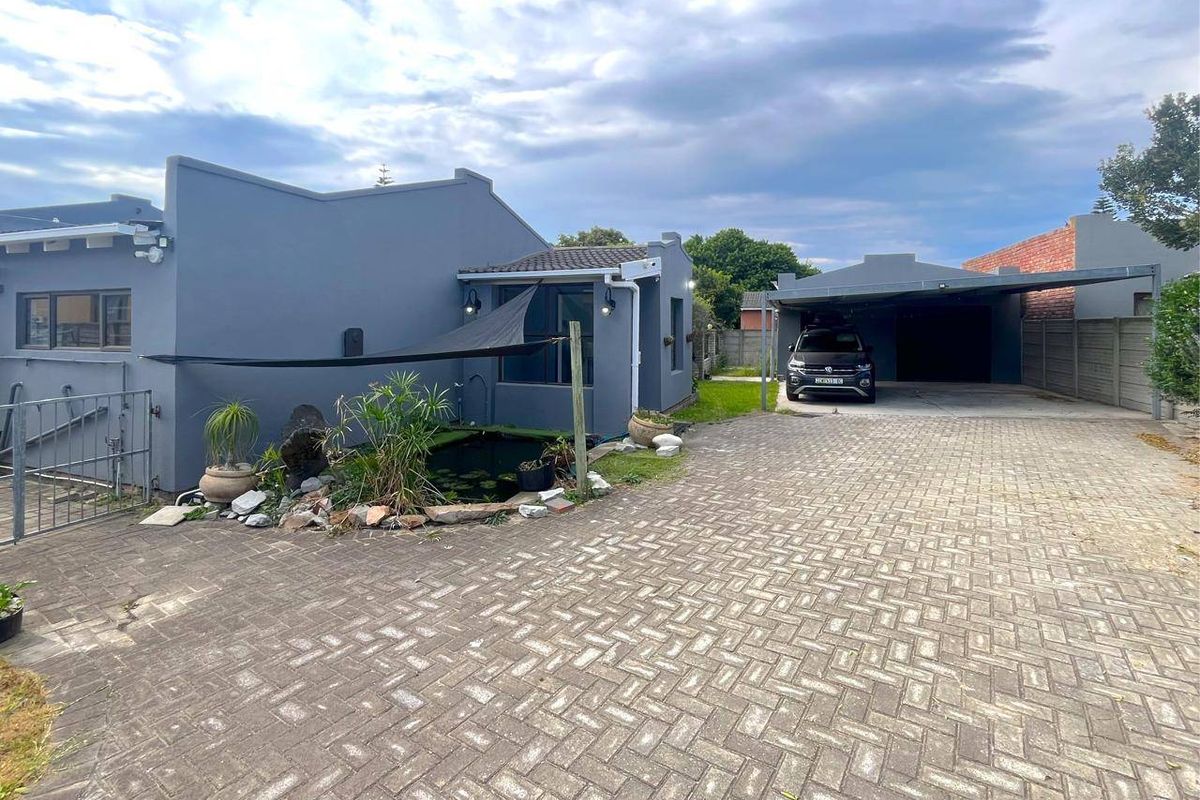 House Rental Monthly In Port Elizabeth - Photo 2