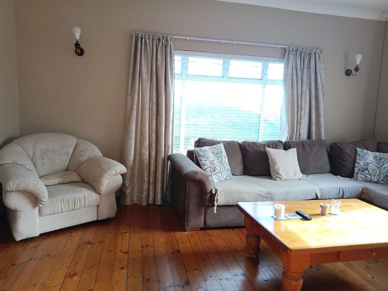House For Sale In Port Elizabeth - Photo 4