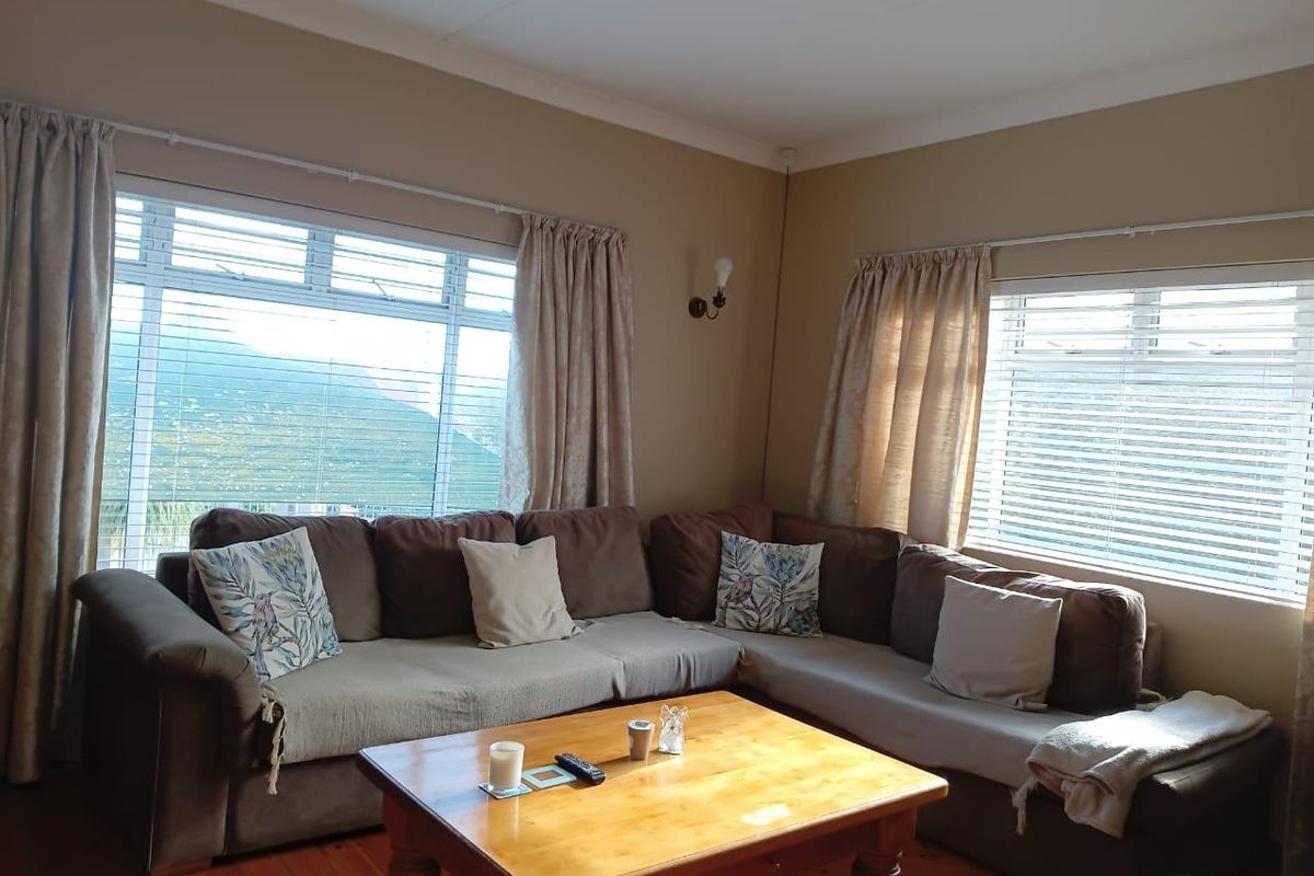 House For Sale In Port Elizabeth - Photo 3