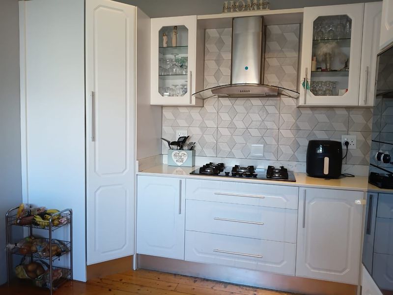 House For Sale In Port Elizabeth - Photo 10