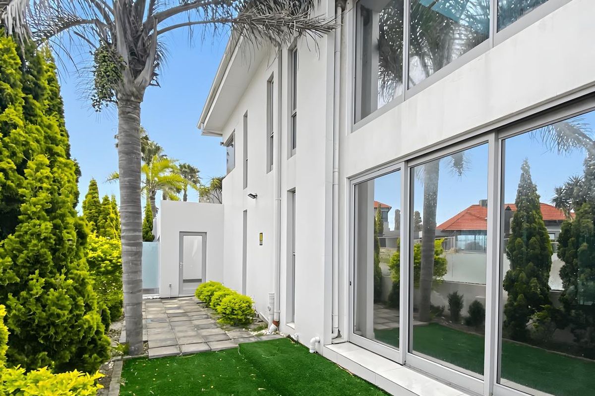 House For Sale In Port Elizabeth - Photo 3