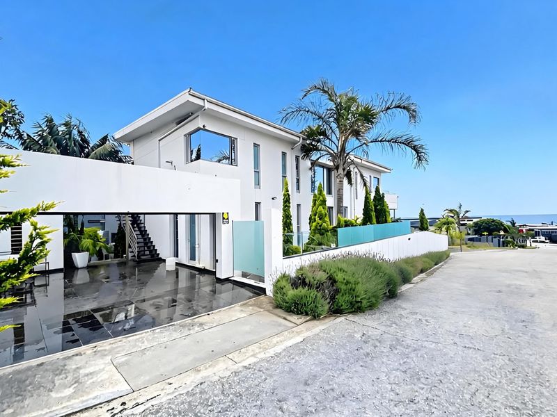 House For Sale In Port Elizabeth - Photo 1