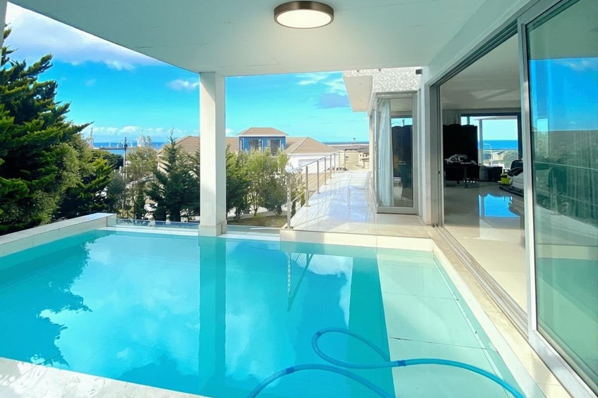 House For Sale In Port Elizabeth - Photo 4