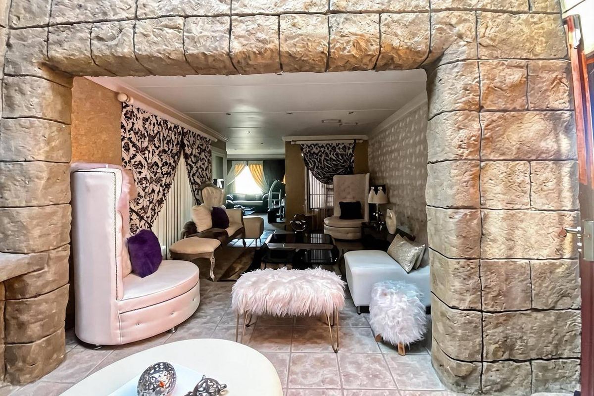 House For Sale In Pretoria - Photo 4
