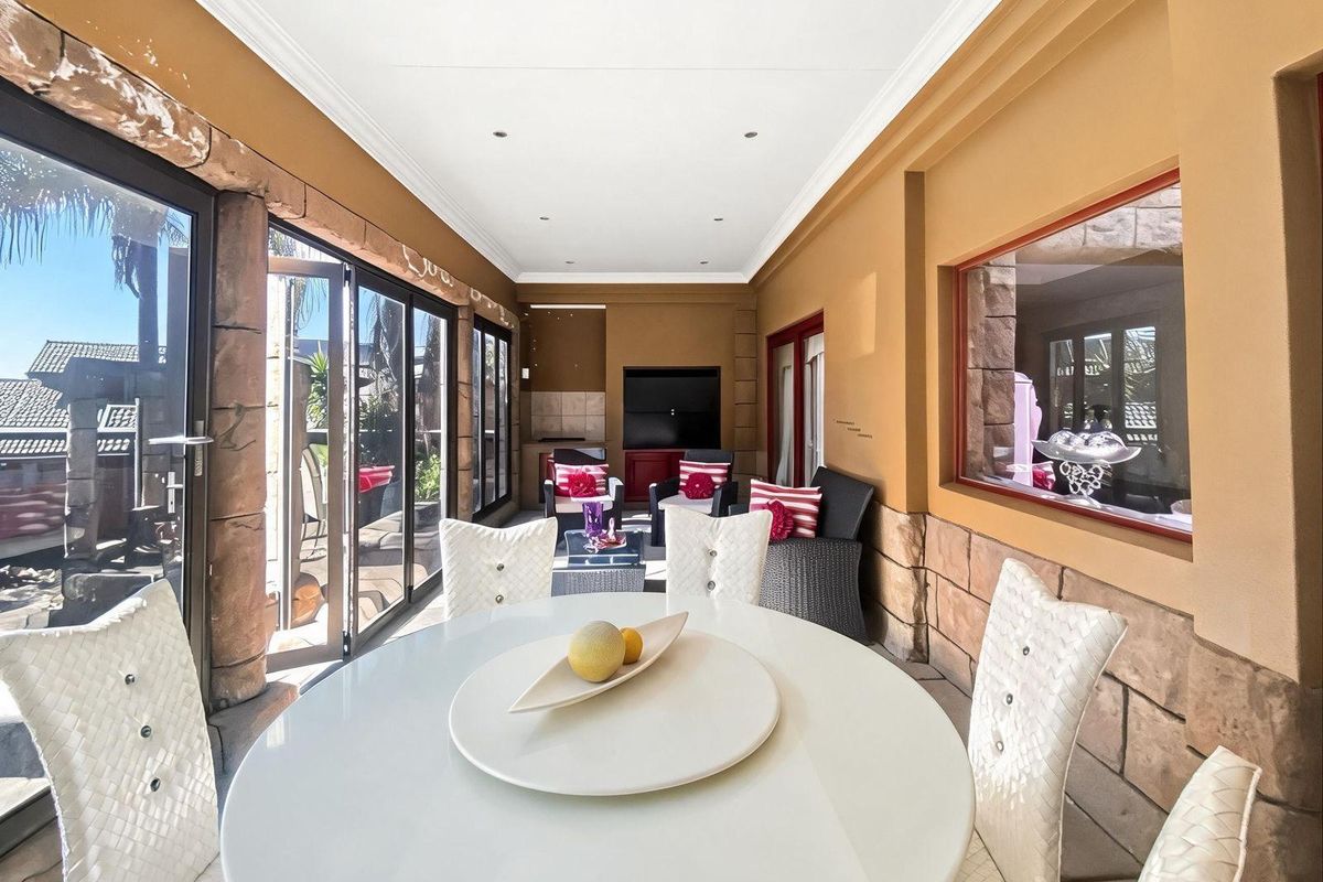House For Sale In Pretoria - Photo 2