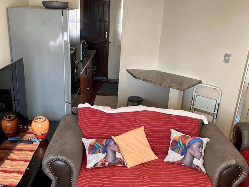 Cluster For Sale In East London - Photo 3