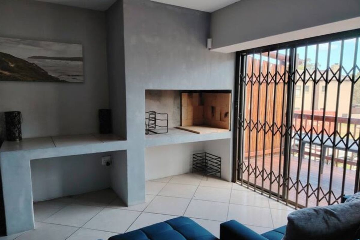 Apartment Rental Monthly In Port Elizabeth - Photo 3