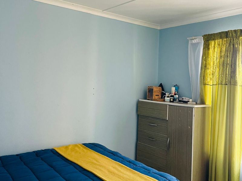 House For Sale In East London - Photo 10