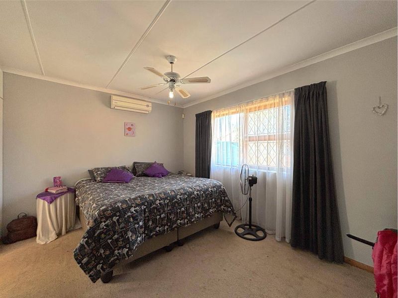 House For Sale In Uitenhage - Photo 4