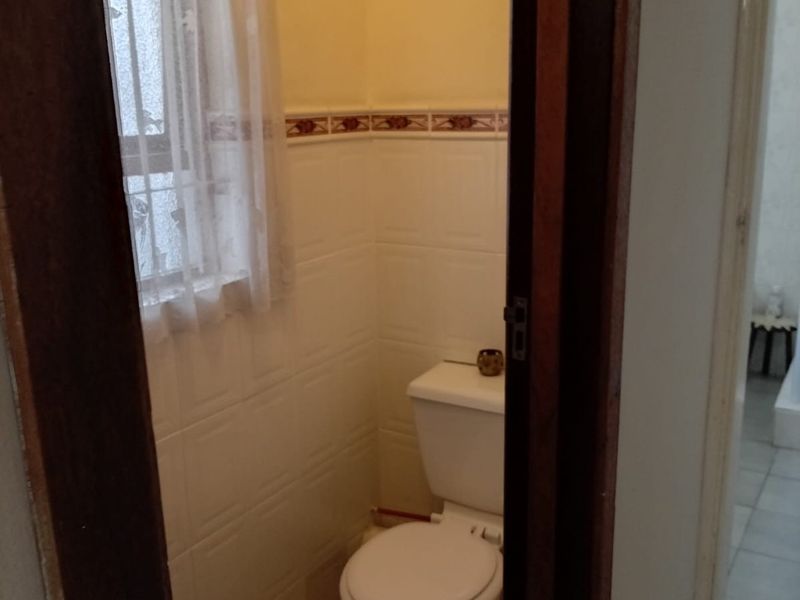 House For Sale In East London - Photo 10