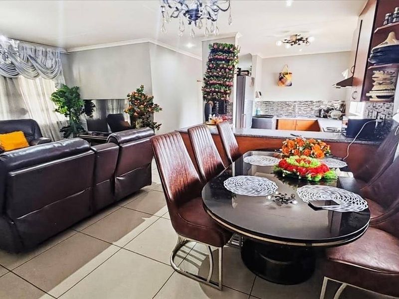 Apartment For Sale In Midrand - Photo 9