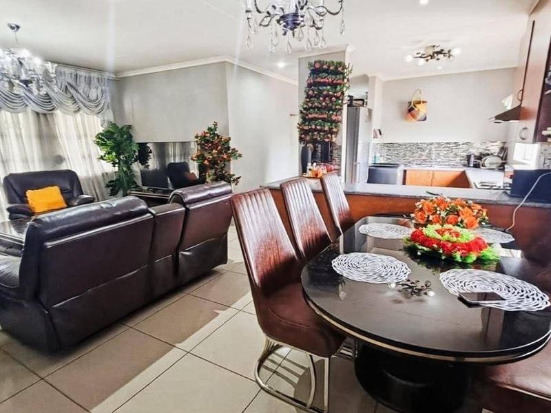 Apartment For Sale In Midrand - Photo 10
