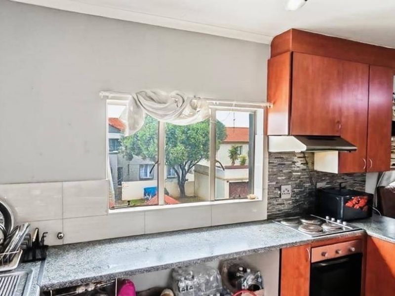 Apartment For Sale In Midrand - Photo 8
