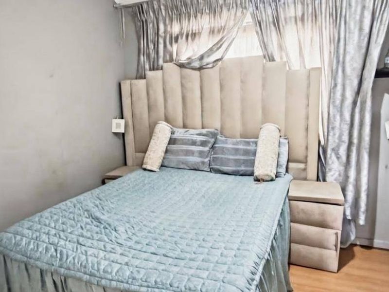 Apartment For Sale In Midrand - Photo 6