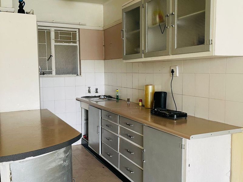 Apartment For Sale In East London - Photo 2