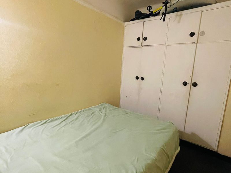 Apartment For Sale In East London - Photo 5