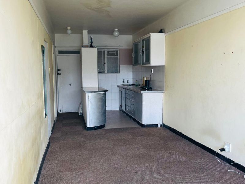 Apartment For Sale In East London - Photo 3