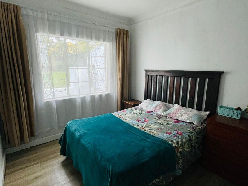 House For Sale In East London - Photo 9