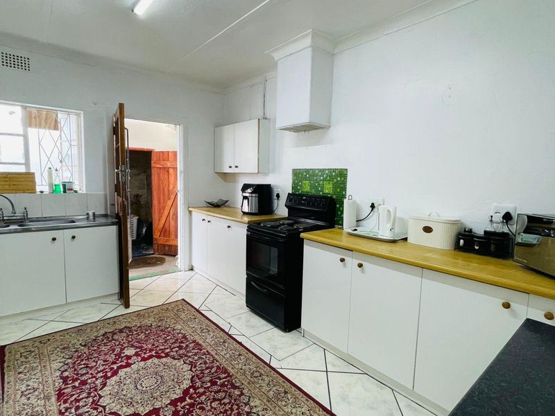 House For Sale In East London - Photo 7