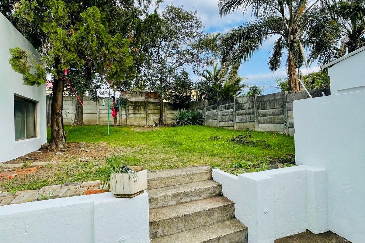 House For Sale In East London - Photo 2