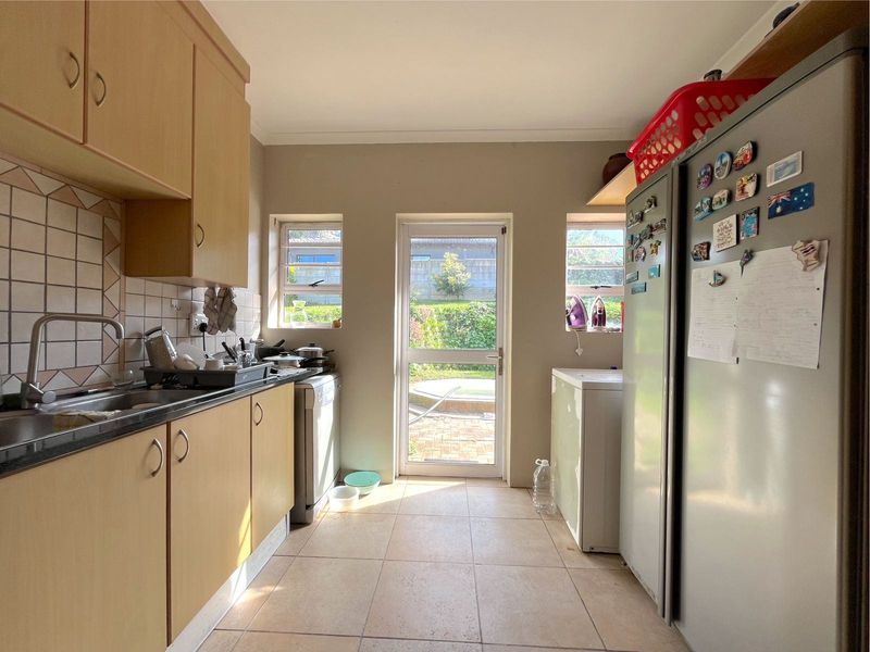 House For Sale In Port Elizabeth - Photo 9