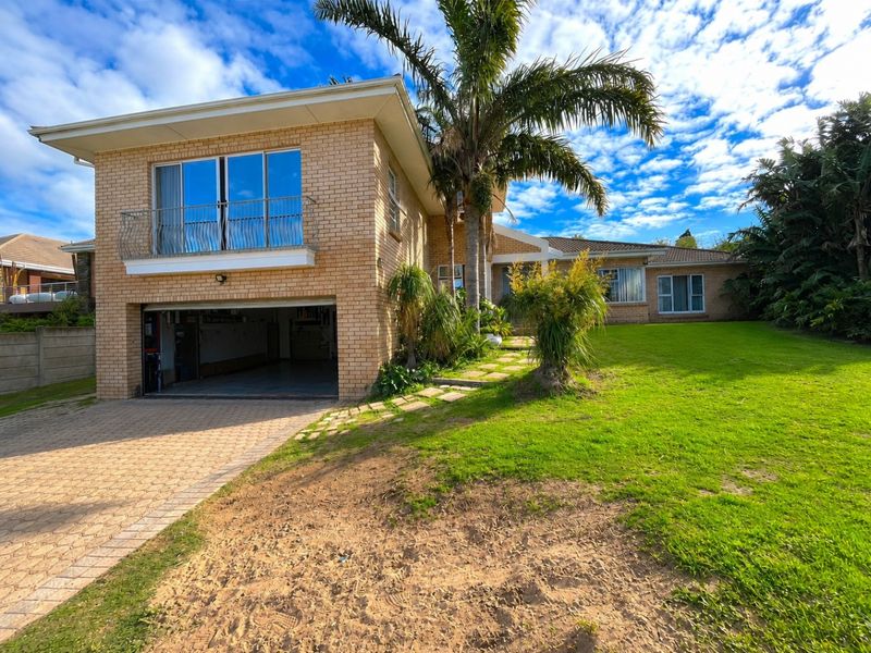 House For Sale In Port Elizabeth - Photo 2
