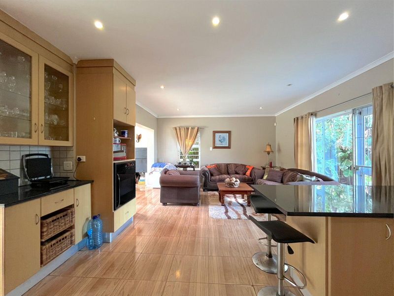 House For Sale In Port Elizabeth - Photo 7
