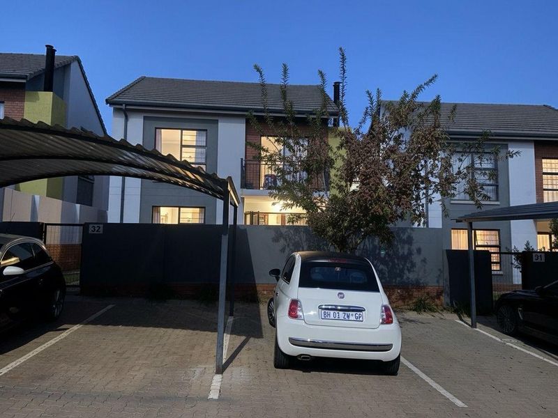 Townhouse Rental Monthly In Centurion - Photo 9