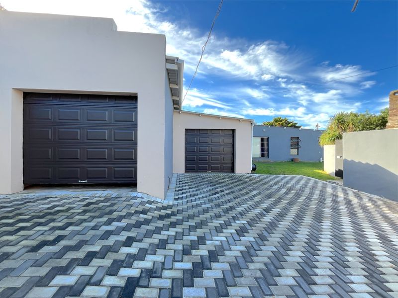 House For Sale In Port Elizabeth - Photo 7