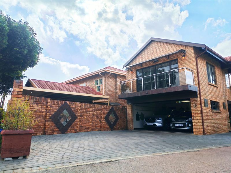 House For Sale In Centurion - Photo 1