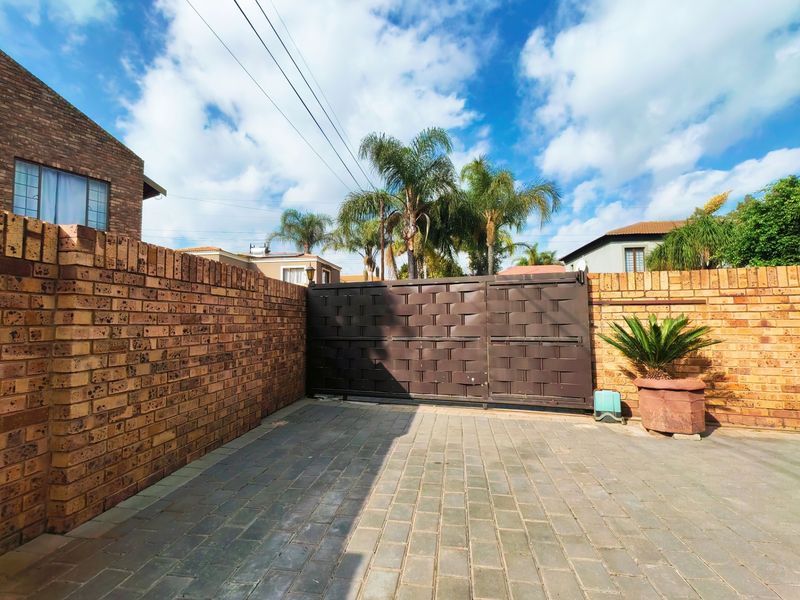 House For Sale In Centurion - Photo 6